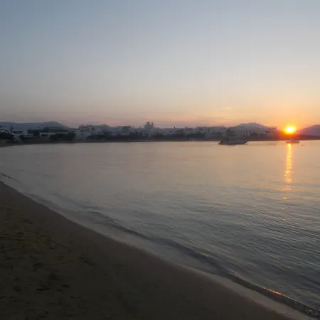 Astoria * Naousa (Paros)